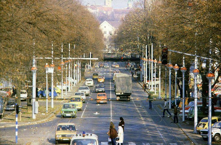 Savska cesta 1980-ih godina, pogled prema sjeveru